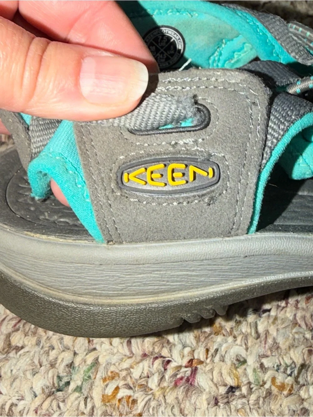 Keen Women's size 7.5 Gray and Teal Closed-Toe Outdoor Sandals hiking walking